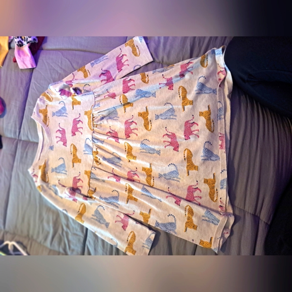 Girls dress